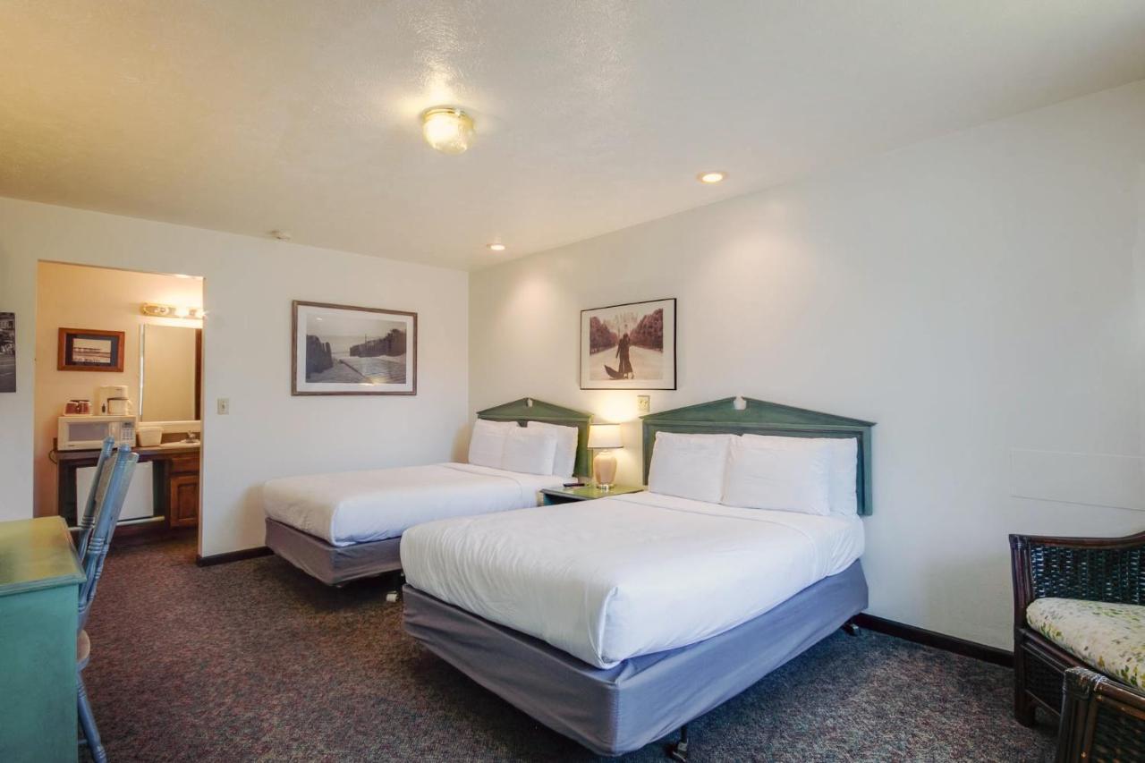 Simmer Motel Wamego Exterior foto
